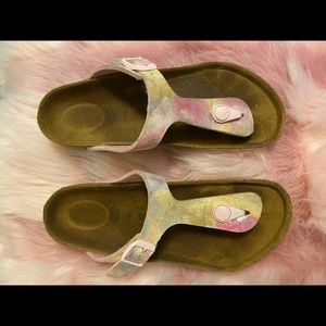 Girls Birkenstock Size 3 EUC multi color